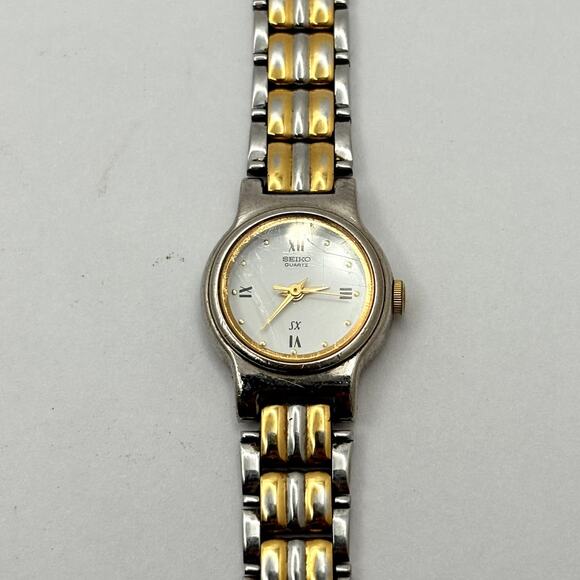 Seiko Gold & Silver Watch - Picture 1 of 3
